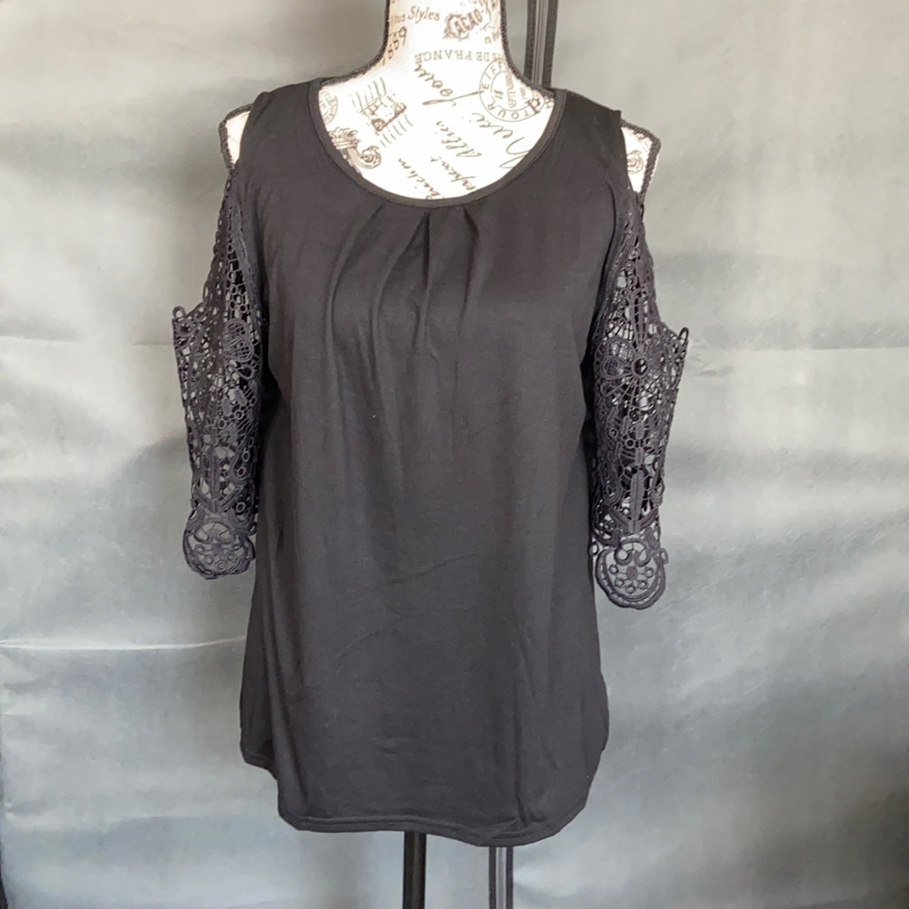 SHEIN 3/4 sleeve cold shoulder top